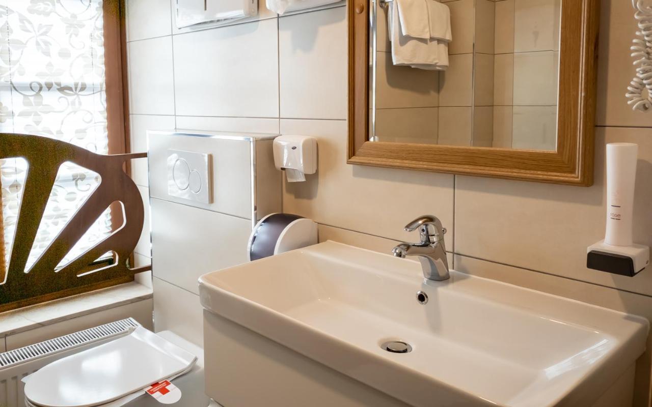 קמניק Guest House Pri Cesarju חדר תמונה
